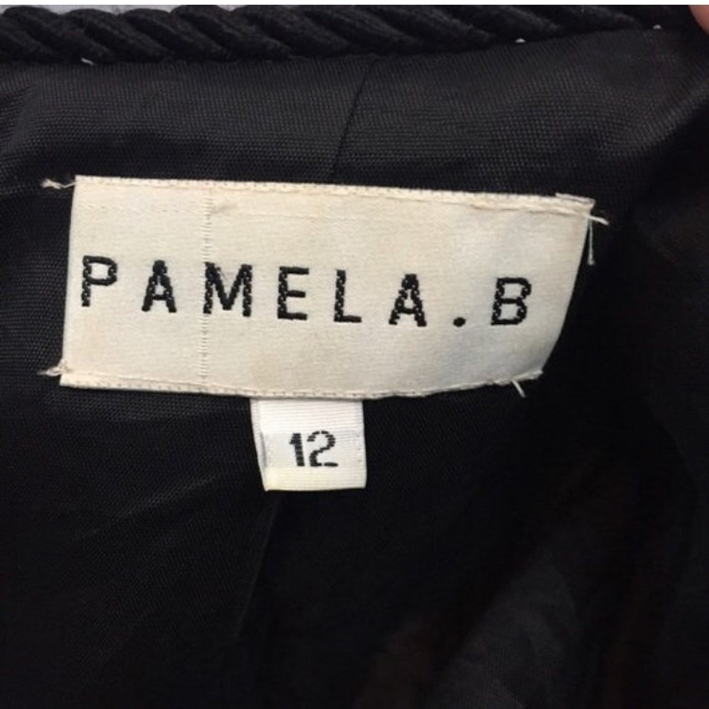 Pamela B plaid vintage blazer with gold buttons - Picture 9 of 9